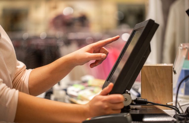 Cloud-Based POS vs Legacy POS Systems